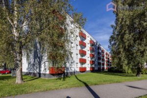 130458586